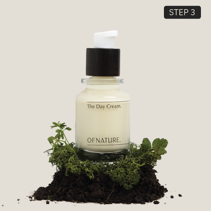 OF NATURE The Day Cream Moisturiser on Mud with Step